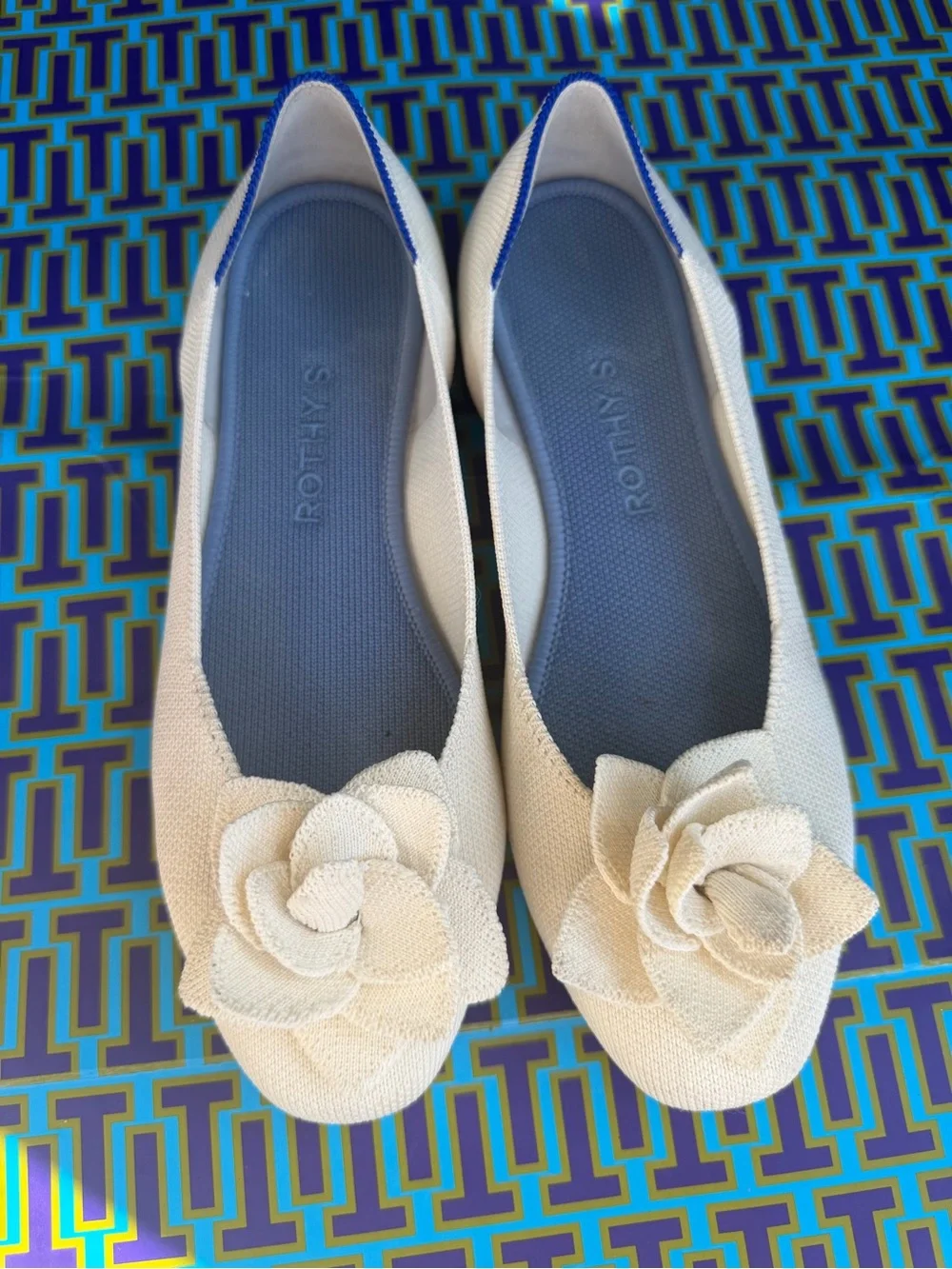 Rothy's Women’s Cream Ballet Flats with Floral Accent size 7.5